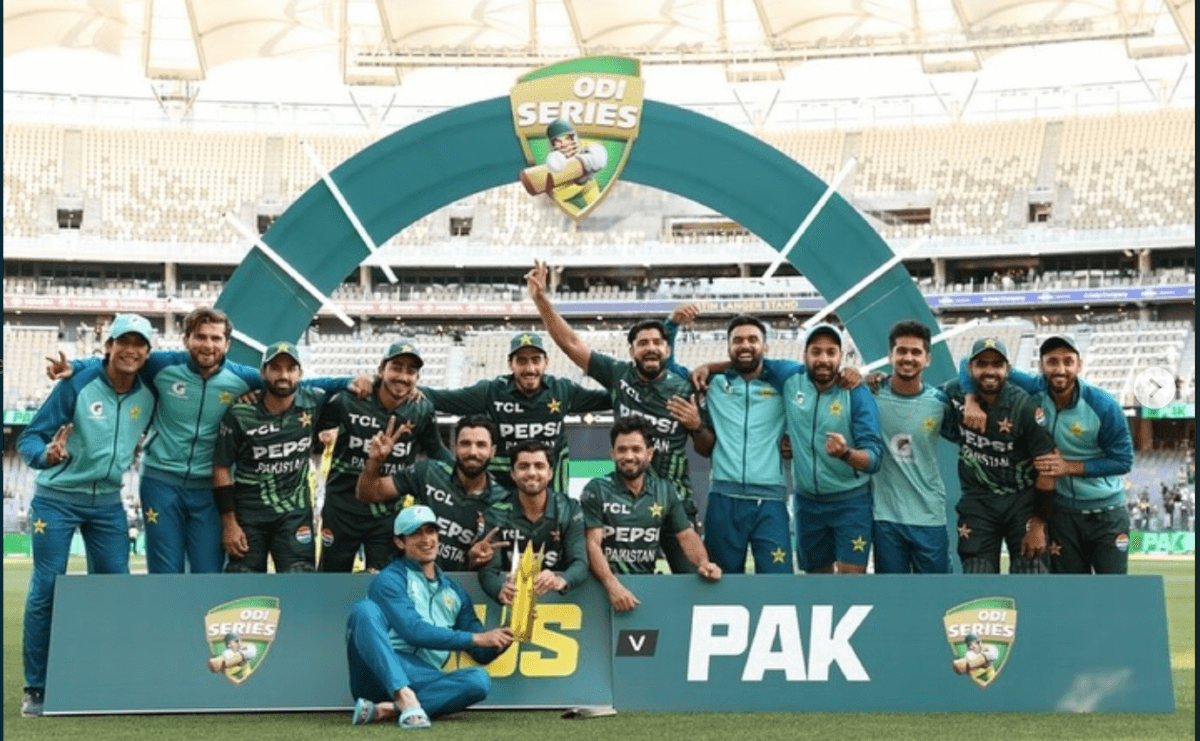 Pakistan cruises their way past Australia to secure ODI series win